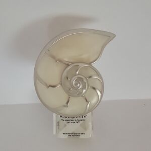 Wallflower Nautilus Shell Plug-In Air Freshener - Cream/Silver